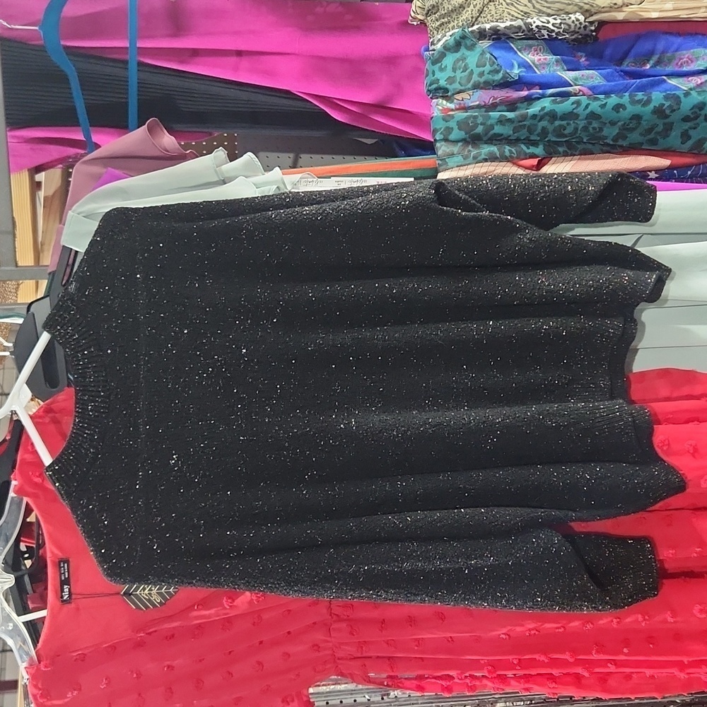 COPY - Black and Gold Long Sleeve Sweater - Size Large